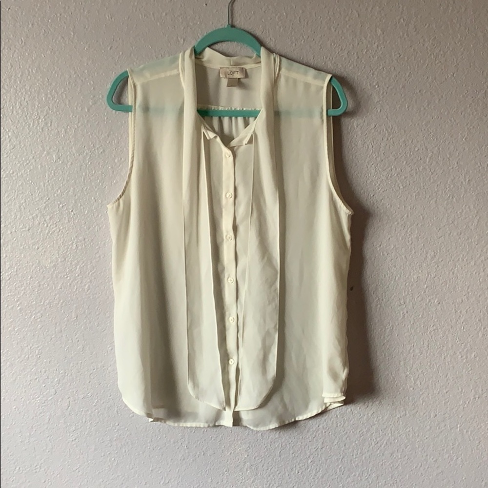 Short sleeve button-down LOFT blouse